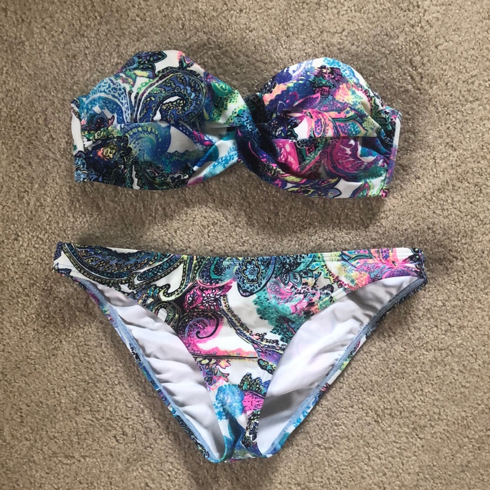 Victoria’s Secret bandeau Bikini